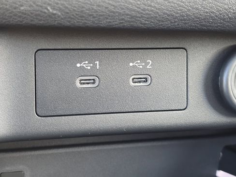 New 2026 Nissan Rogue Platinum image 7