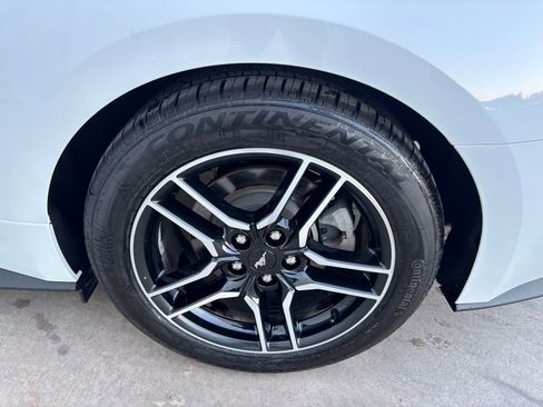 Used 2022 Ford Mustang Premium image 10