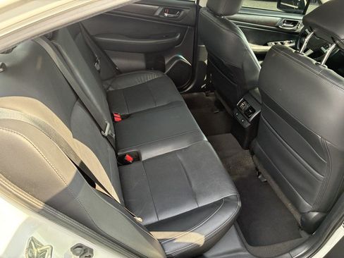 Used 2016 Subaru Legacy 2.5i Limited AWD/4WD image 18