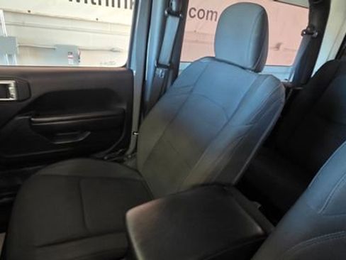 Used 2021 Jeep Wrangler Sport image 21