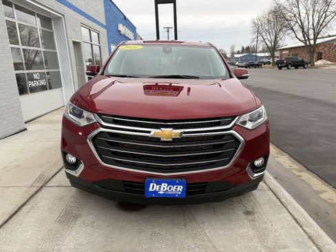 Used 2021 Chevrolet Traverse LT image 7