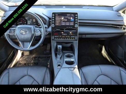 Used 2022 Toyota Avalon XLE image 15