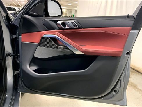 Used 2026 BMW X6 M60i image 23