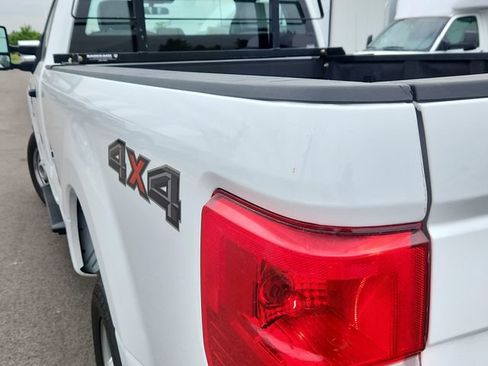 Used 2022 Ford F250 XL w/ Power Equipment Group AWD/4WD image 24