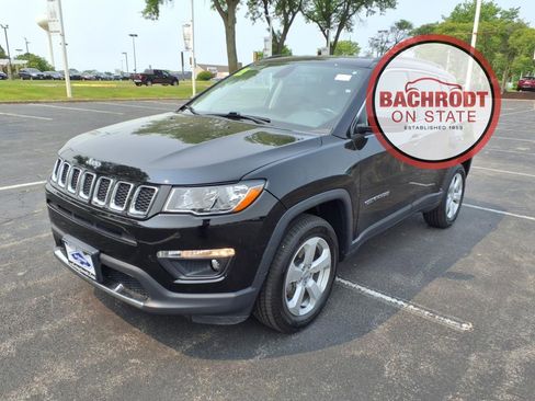 Used 2021 Jeep Compass Latitude image 3