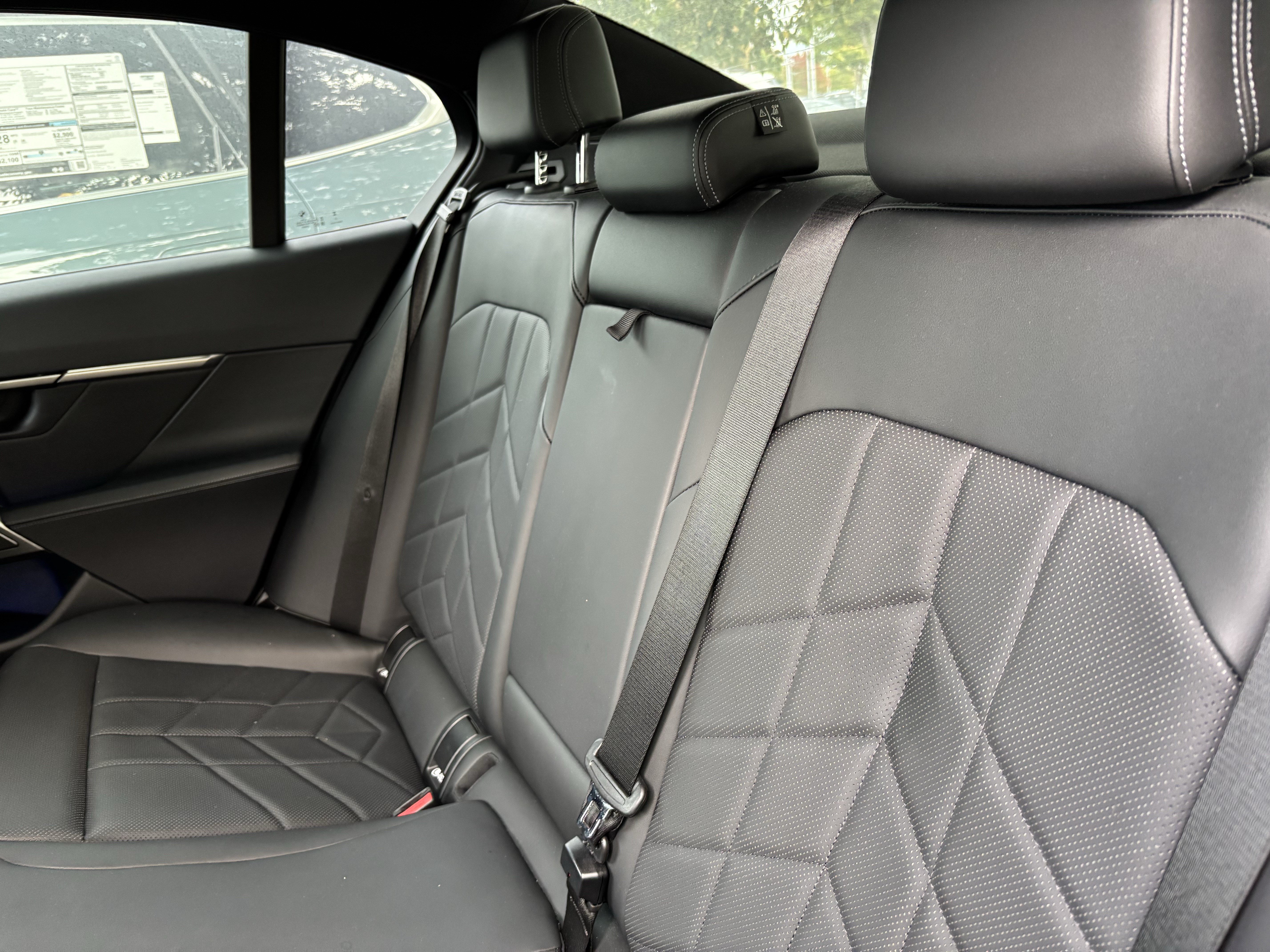 Certified 2024 BMW i5 eDrive40i w/ M Sport Package RWD image 32