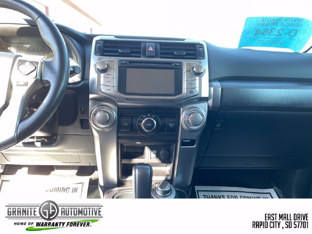 Used 2016 Toyota 4Runner SR5 AWD/4WD image 17
