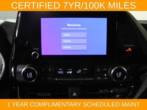 Used 2023 Toyota Highlander XLE AWD/4WD image 24
