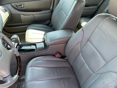 Used 2003 Toyota Avalon XLS image 32