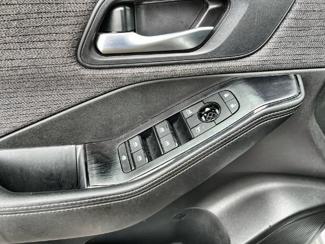 Used 2023 Nissan Rogue SV AWD/4WD image 23