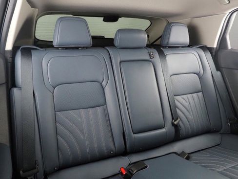 Used 2024 Nissan Ariya Platinum+ image 16