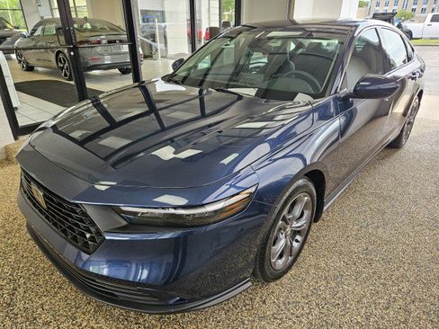 Used 2024 Honda Accord EX image 5