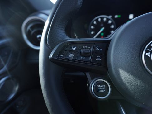 Used 2024 Alfa Romeo Tonale Ti image 19