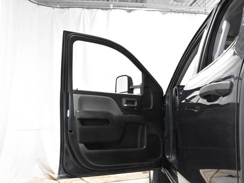 Used 2019 Chevrolet Silverado 1500 W/T image 8