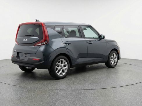 Used 2025 Kia Soul LX w/ LX Technology Package image 9