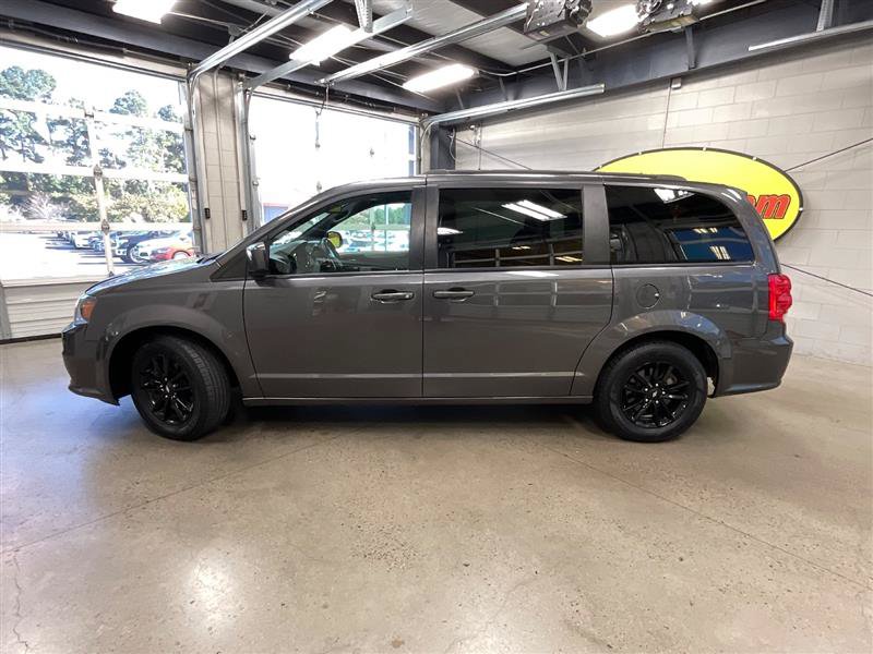 Used 2019 Dodge Grand Caravan GT FWD image 2