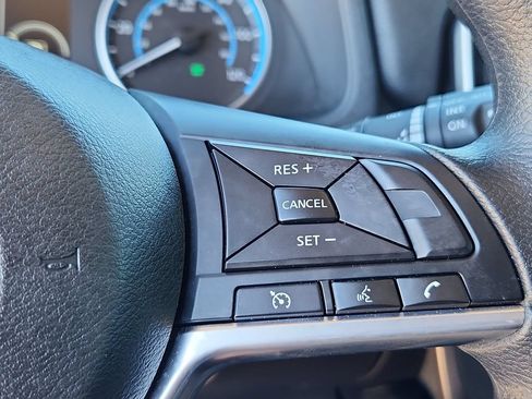 Used 2025 Nissan Leaf S FWD image 19