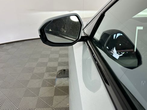 Used 2026 BMW 530i w/ M Sport Package RWD image 20
