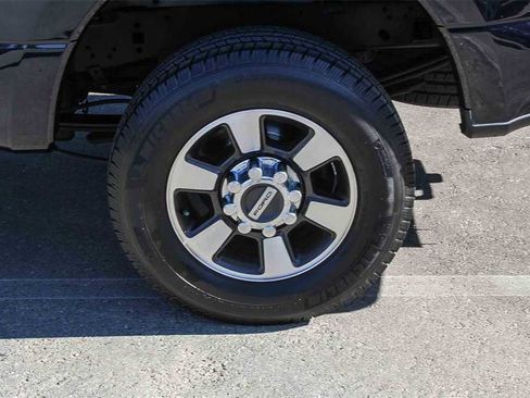 Used 2022 Ford F250 XL w/ Power Equipment Group image 10