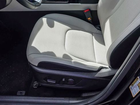 Certified 2024 Kia Sportage EX image 20