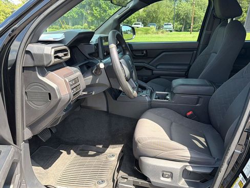 Used 2024 Toyota Tacoma SR5 RWD image 10