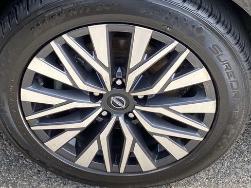 Used 2024 Nissan Altima 2.5 SV FWD image 26