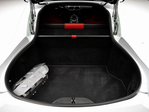 Used 2019 Aston Martin V8 Vantage Coupe RWD image 62