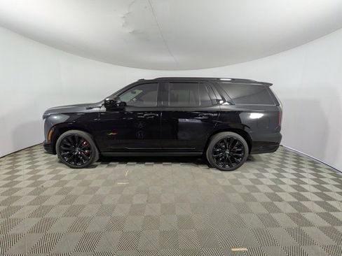 Certified 2025 Cadillac Escalade V w/ LPO, ONYX Package image 31