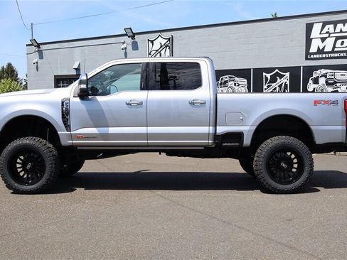 Used 2023 Ford F350 Platinum w/ FX4 Off-Road Package AWD/4WD image 2