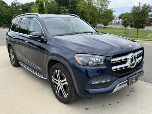 Used 2021 Mercedes-Benz GLS 450 4MATIC image 2