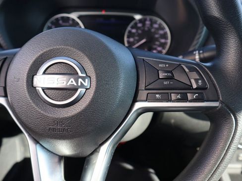 Certified 2025 Nissan Sentra SV image 21