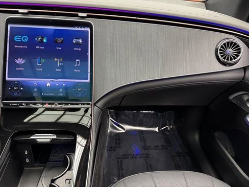 Certified 2024 Mercedes-Benz EQE 350+ 4MATIC SUV w/ Driver Assistance Package image 17