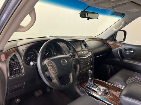 Used 2017 Nissan Armada SV image 4