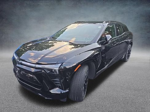 Used 2024 Chevrolet Blazer EV RS AWD/4WD image 3