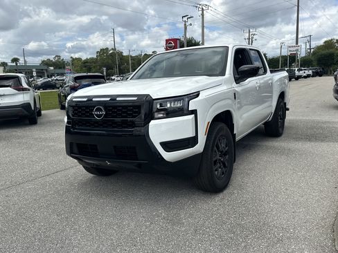 New 2026 Nissan Frontier SV RWD image 2