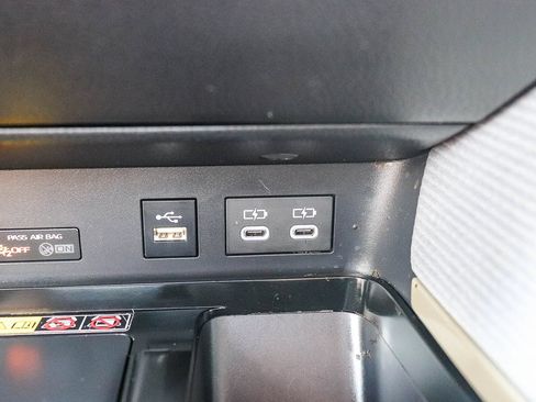 Certified 2025 Toyota Camry SE w/ Convenience Package FWD image 30