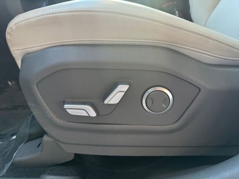 Used 2025 Hyundai Santa Fe SEL image 23