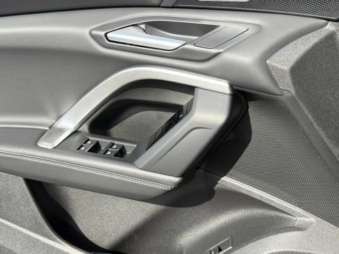 New 2026 Audi Q5 Premium Plus AWD/4WD image 18