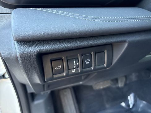 Certified 2025 Subaru Outback Limited XT image 22