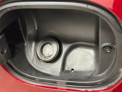 Certified 2021 GMC Yukon Denali image 20