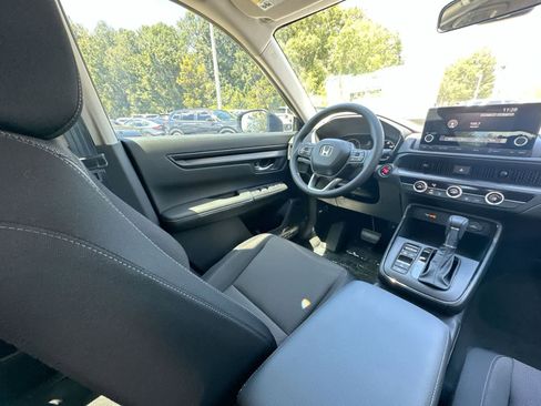Used 2024 Honda CR-V LX image 17