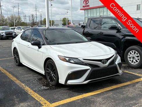 Used 2021 Toyota Camry XSE FWD image 1