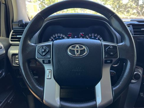 Used 2017 Toyota 4Runner Limited AWD/4WD image 23