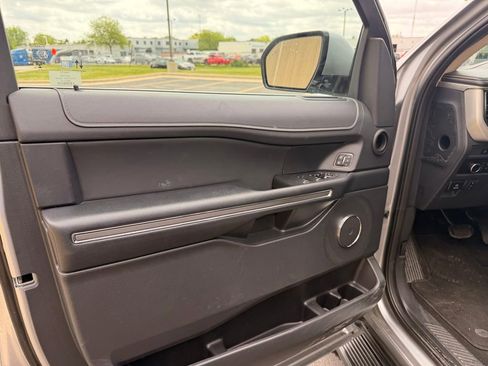 Used 2024 Ford Expedition Max XLT AWD/4WD image 11
