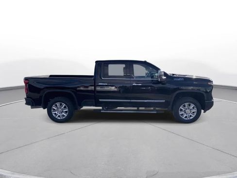 Used 2024 Chevrolet Silverado 2500 High Country w/ High Country Premium Package image 9