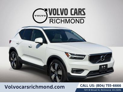 Used 2021 Volvo XC40 T4 Momentum w/ Premium Package