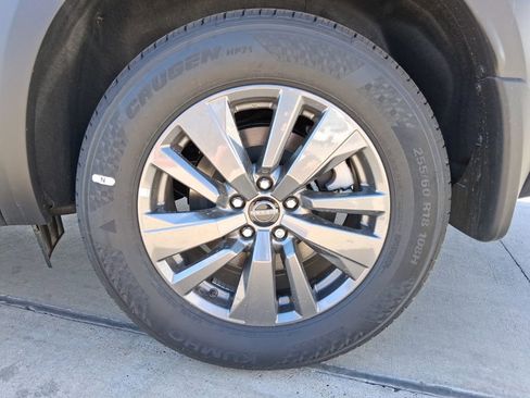 New 2026 Nissan Pathfinder SV image 32