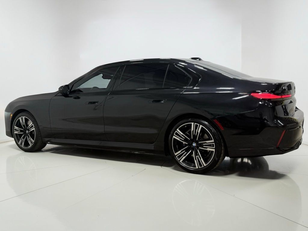 Used 2023 BMW i7 xDrive60 AWD/4WD image 21