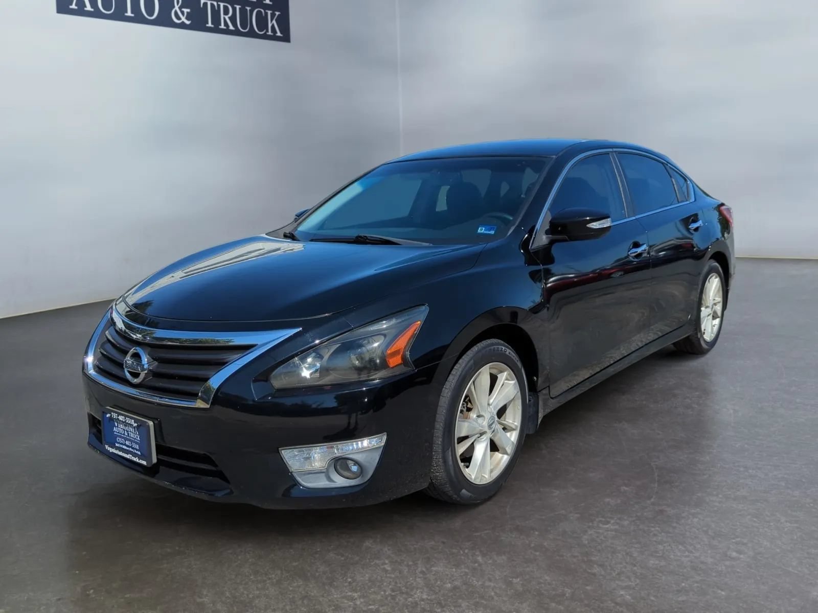 Used 2013 Nissan Altima 2.5 SL FWD image 1