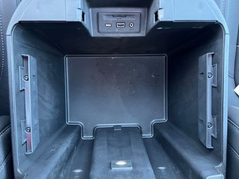 Used 2022 Chevrolet Silverado 1500 LTZ w/ LTZ Premium Package image 33